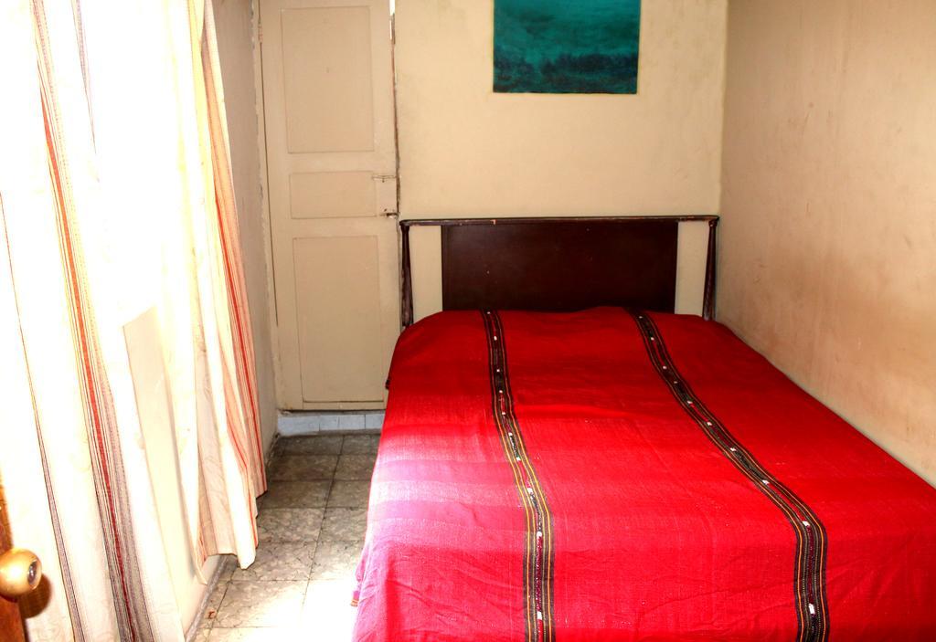 Ximenas Guest House Сан-Сальвадор Экстерьер фото